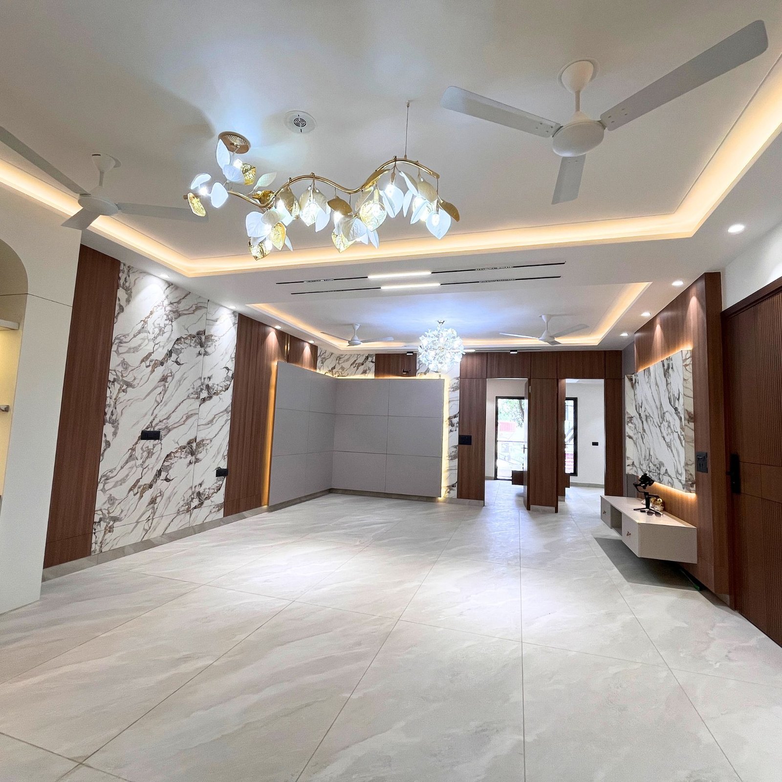 Spacious Semi Furnished 4 BHK Flat in Uttam Nagar | Best Builders in Uttam Nagar