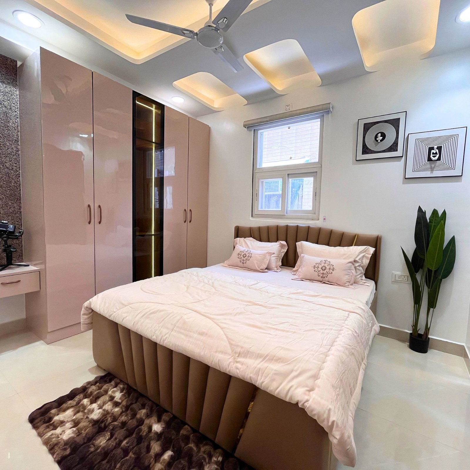 Buy Fully Furnished 4 BHK Flat in Uttam Nagar Today | Up to 90% Bank Loan Approved