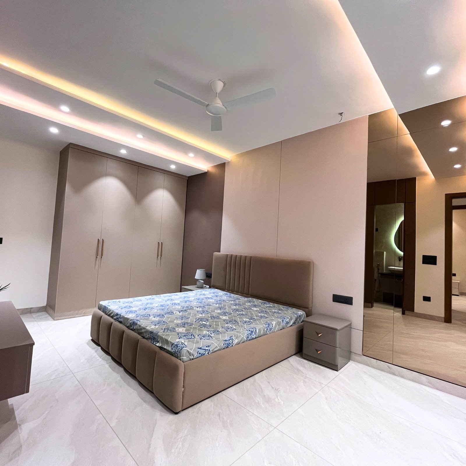 Spacious Semi Furnished 4 BHK Flat in Uttam Nagar | Best Builders in Uttam Nagar