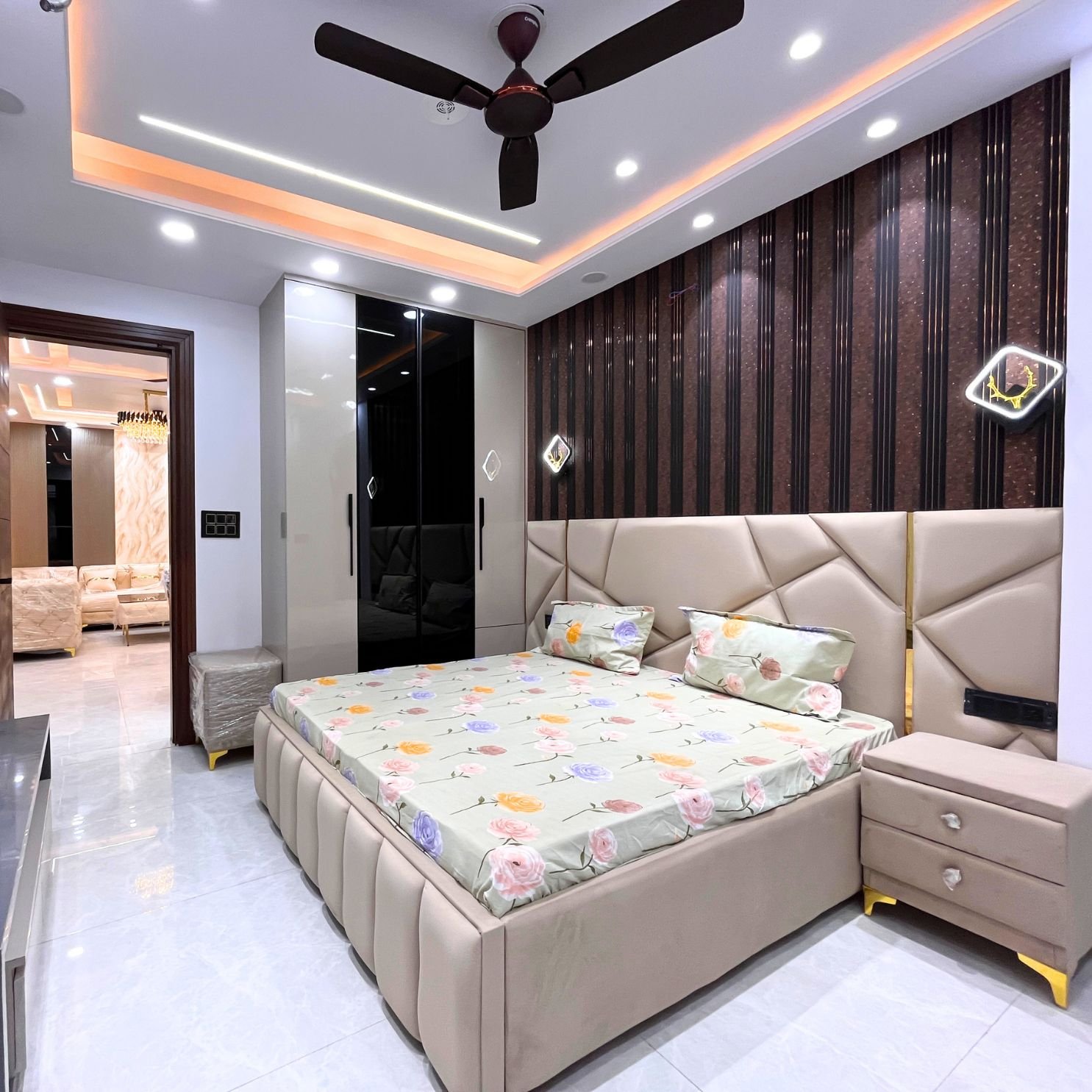 Fully Furnished 4 BHK Flat in Uttam Nagar Near Metro | Loan Facility | Book Now
