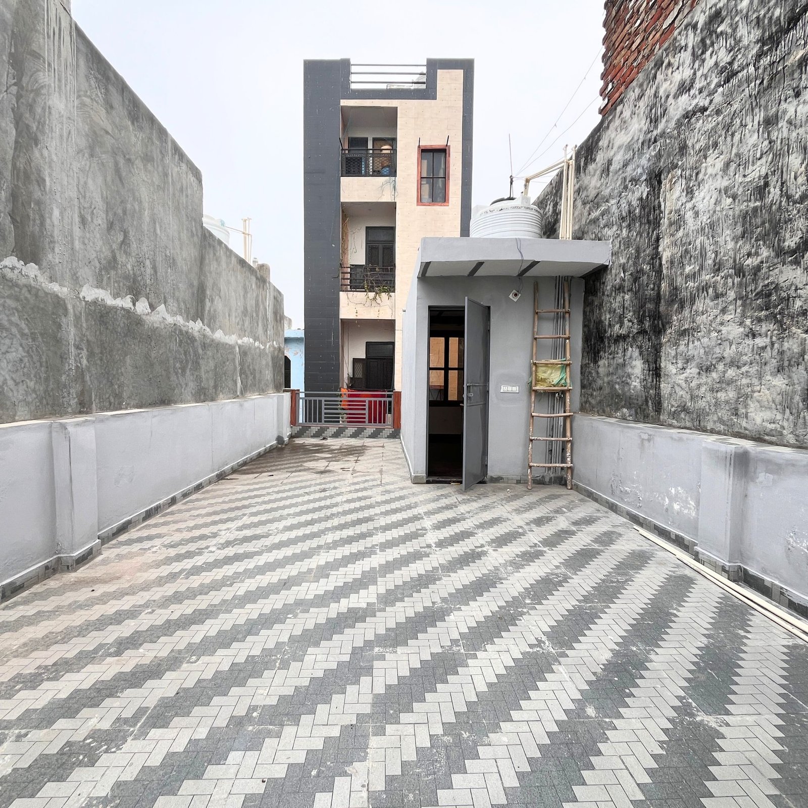 House for Sale in Uttam Nagar at Affordable Price | 1 BHK in Uttam Nagar