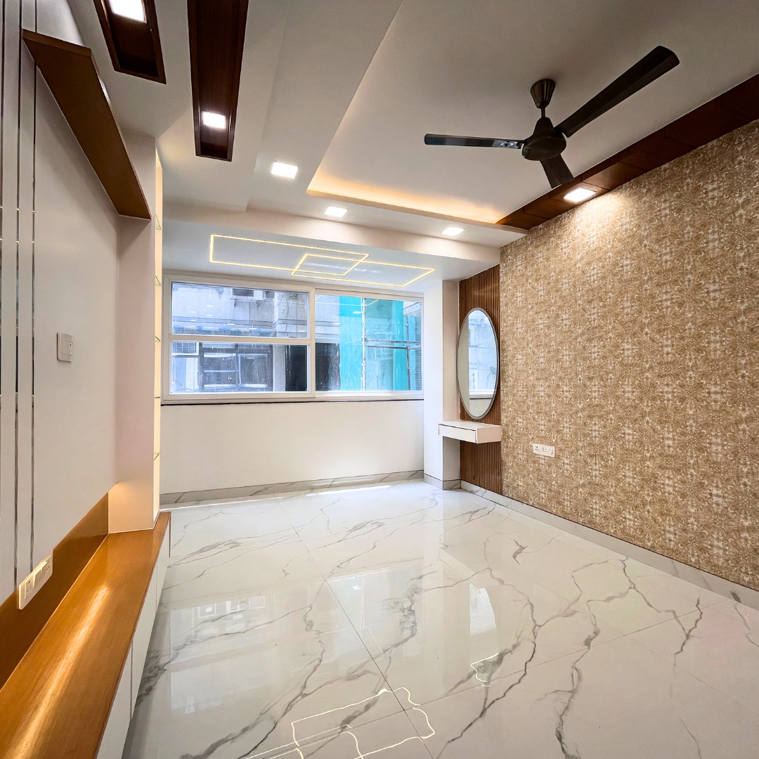 Affordable 5 BHK Flat in Dwarka Mor with Parking Space | Dwarka Mor Flats for Sale