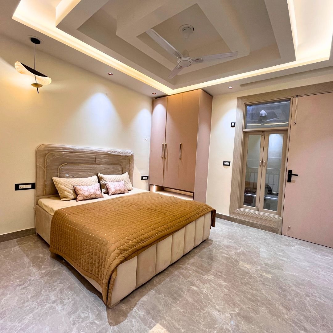 Modern 5 BHK Flat in Uttam Nagar with Excellent Location | Uttam Nagar Flats Price