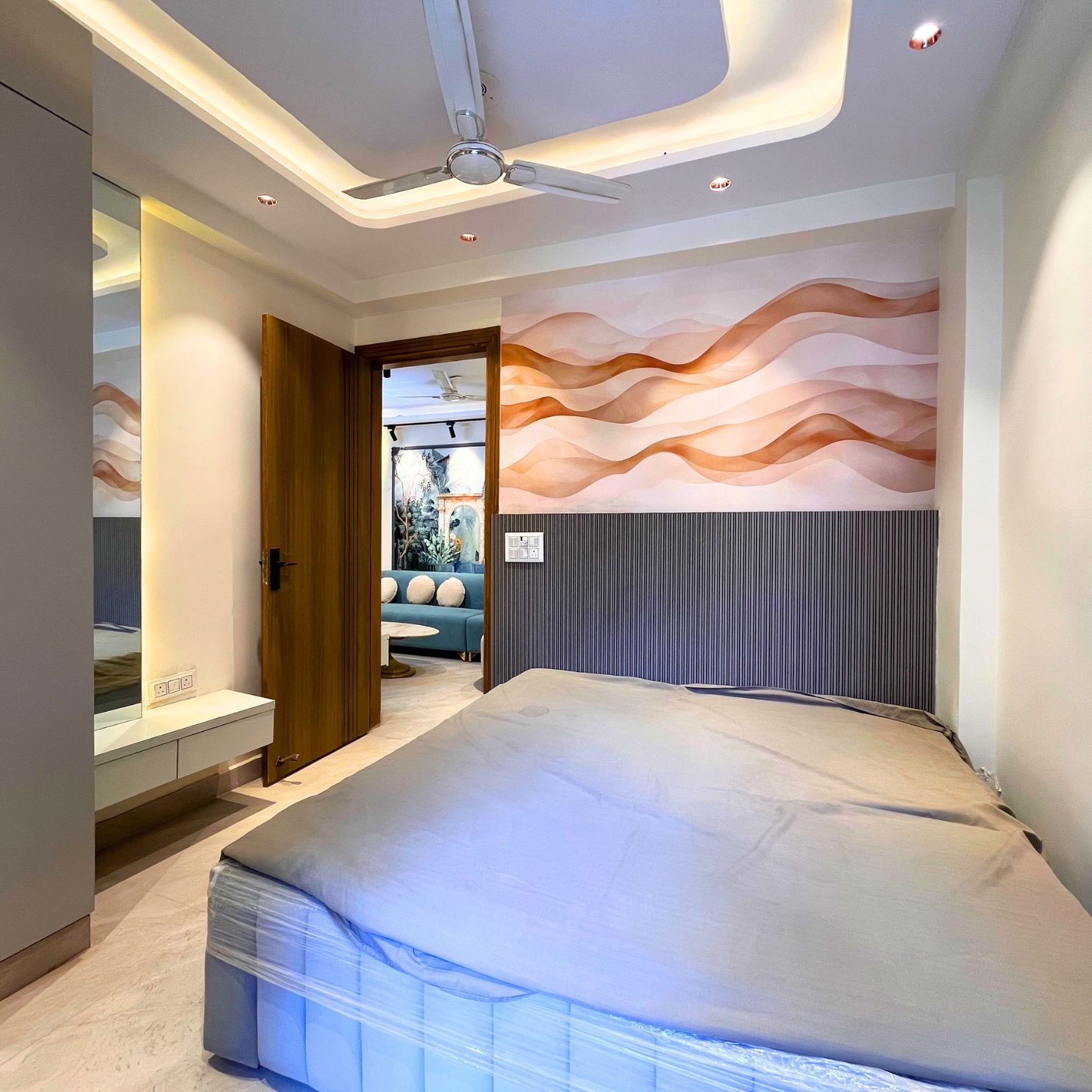 Modern 5 BHK Flat in Uttam Nagar with Excellent Location | Uttam Nagar Flats Price