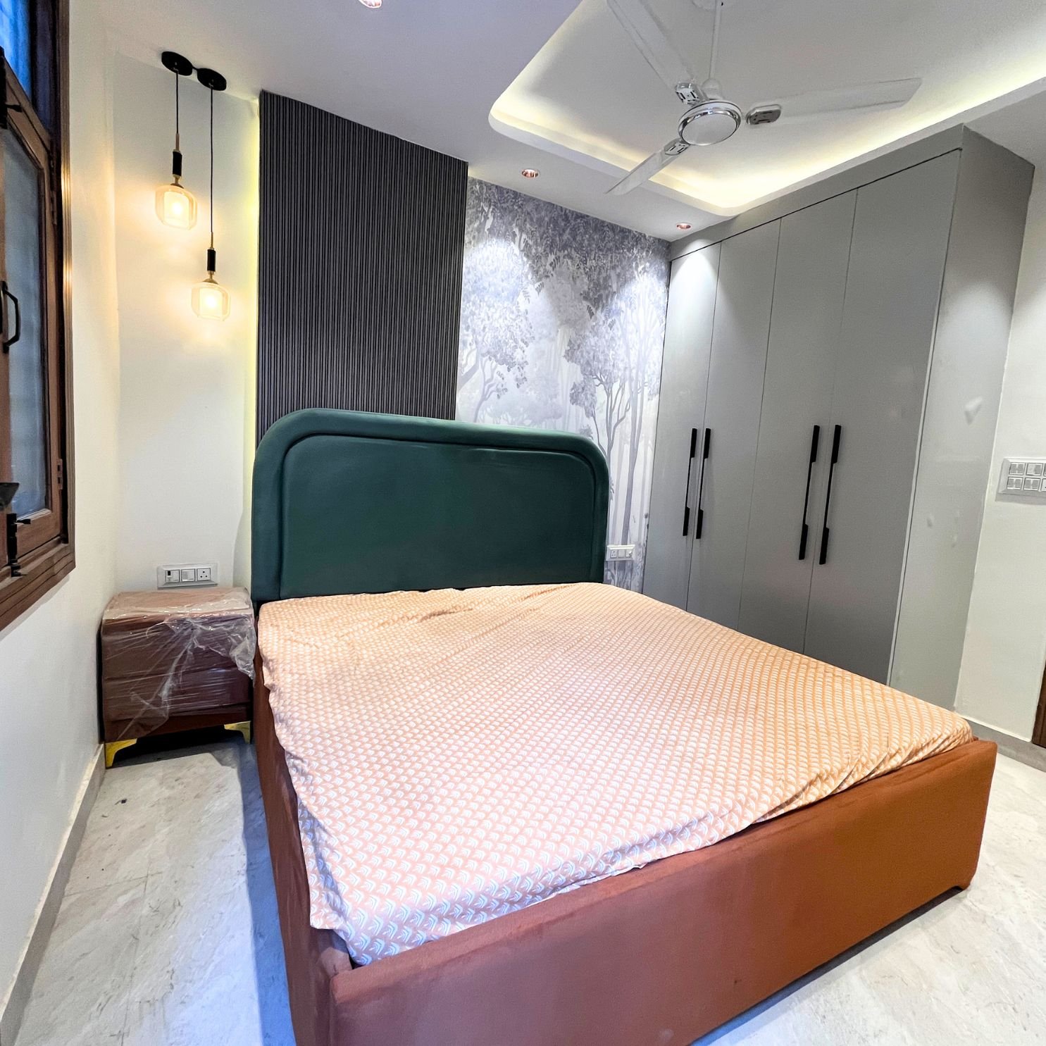 Modern 5 BHK Flat in Uttam Nagar with Excellent Location | Uttam Nagar Flats Price